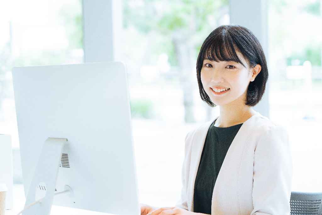 宅建は専門学校で取れる？独学・通信との違いと専門学校で学ぶメリットを解説